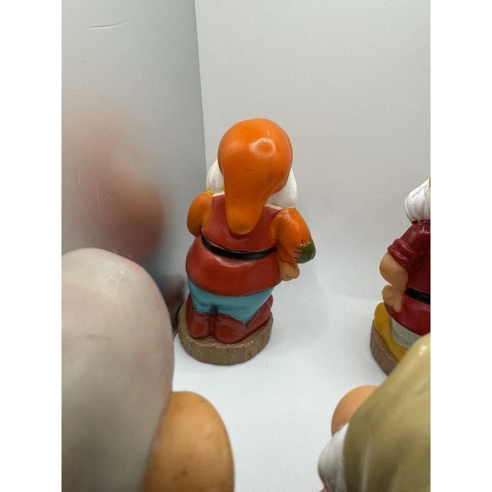 Disney Vintage Seven 7 Dwarves Vinyl Rubber Squeaky Toy Figures Lot Snow White